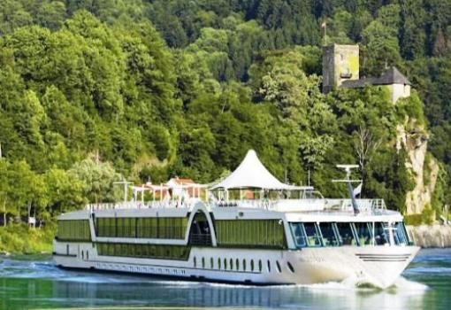 El Amadeus Royal es un lujoso buque de crucero fluvial